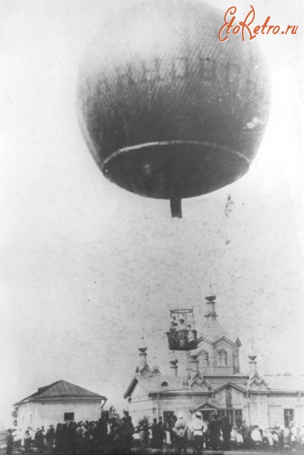 Санкт-Петербург - Запуск воздушного шара возле церкви Пророка Илии