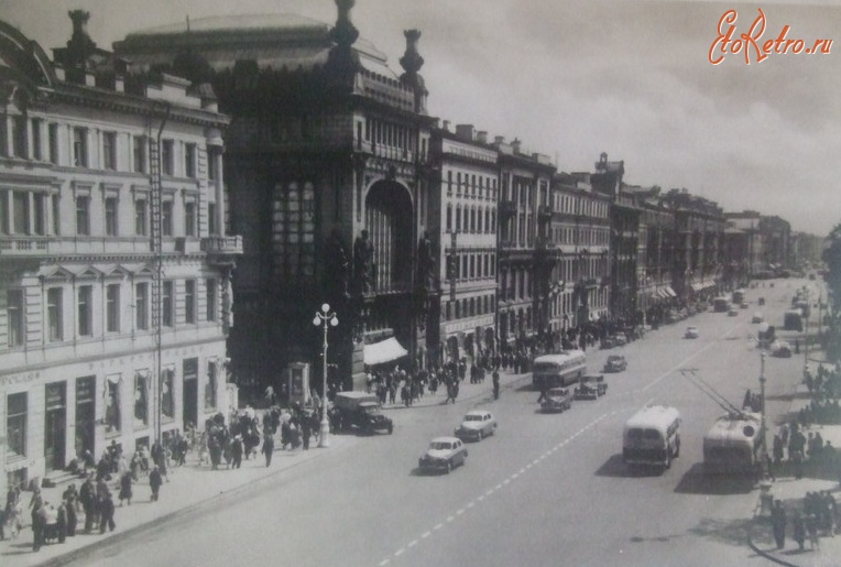 Санкт-Петербург - Невский проспект.