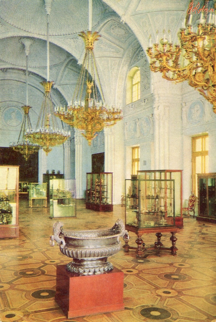 александровский дворец внутри