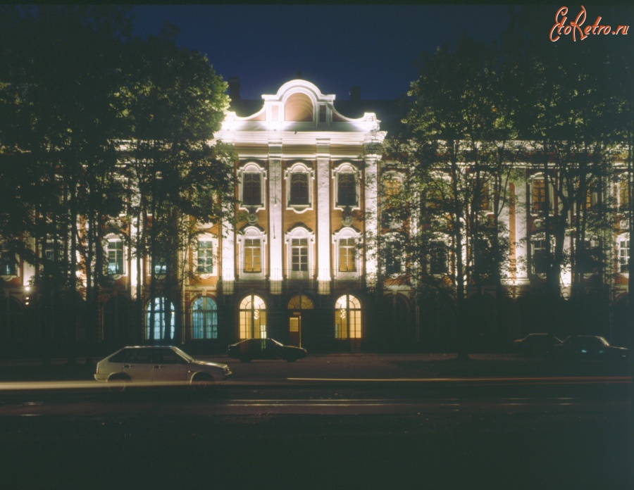 Санкт-Петербург - Санкт-Петербургский университет, главное здание, ночью