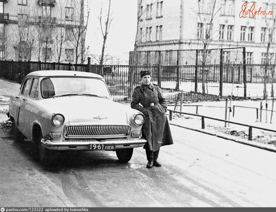 Санкт-Петербург - Площадь Чернышевского, дом 9. Во дворе