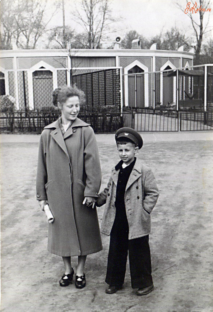 Санкт-Петербург - В Ленинградском зоопарке.