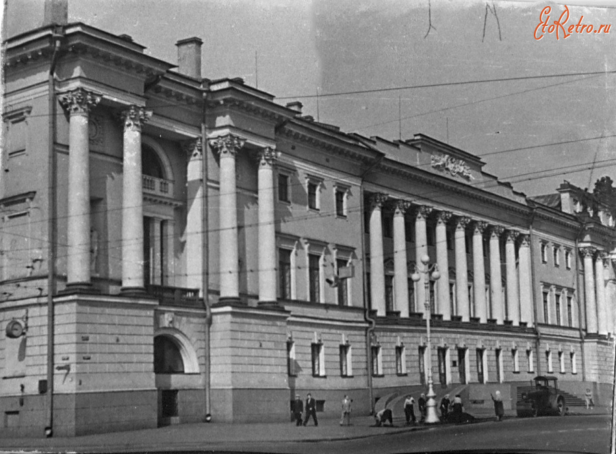 Санкт-Петербург - Здание Сената и Синода.