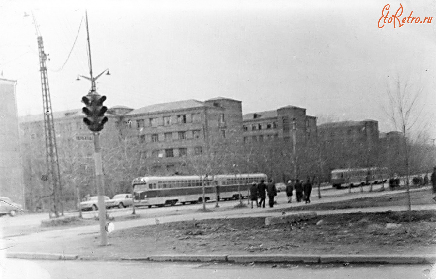 Екатеринбург - Свердловск. Общежитие УПИ им. С. М. Кирова на улице Малышева/