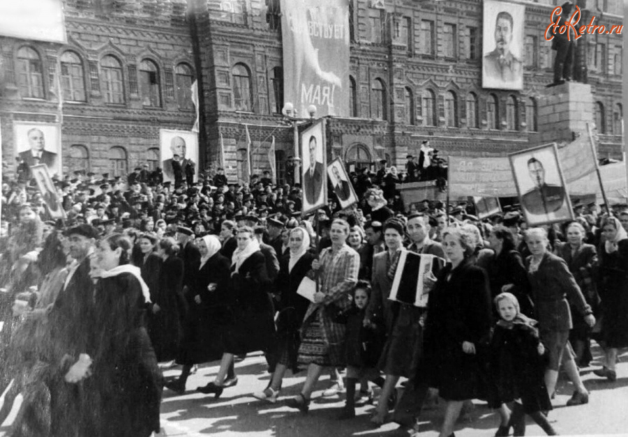 Хабаровск - Первомайская демонстрация.