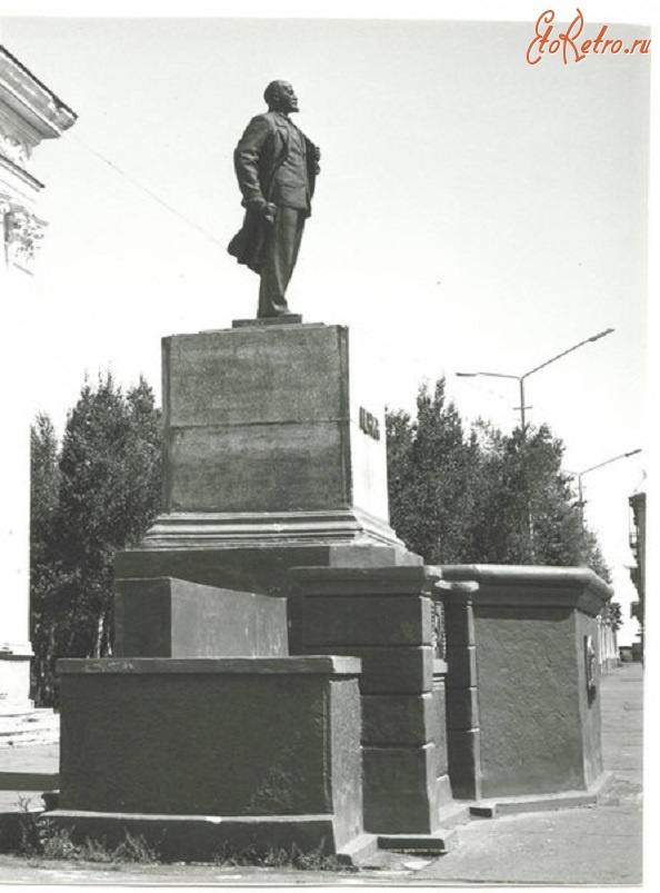 Советская Гавань - Памятник В.И. Ленину (1957 год)