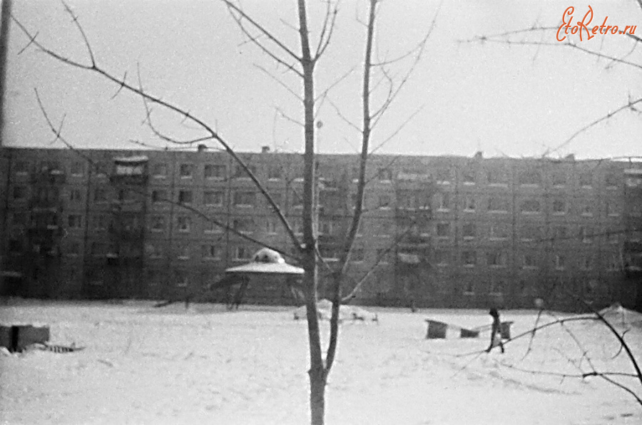 Арзамас - Детский городок на улице Мира. Летаюшая тарелка.