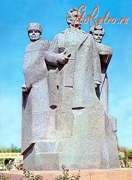 Грозный - Грозный-Памятник на фоне станции Грозный-Нефтяная