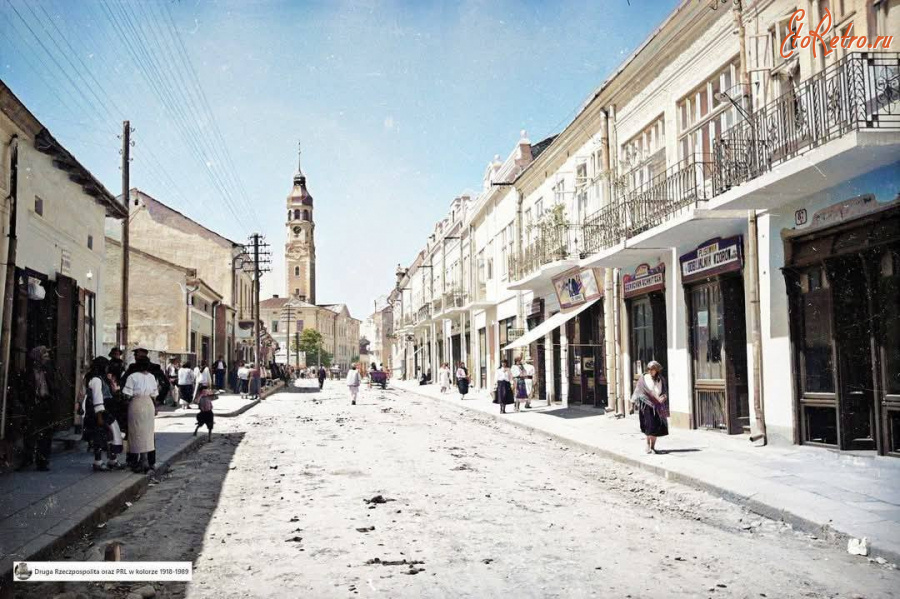 Польша - Польша на фото в 1918-1989 рр.  Будинки з крамницями.