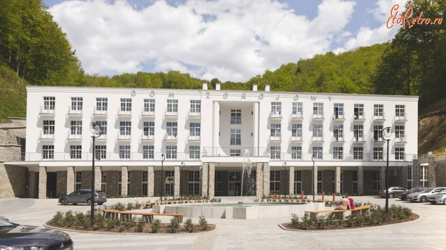 Польша - Жегестув-Здруй. Польша. Гірський курорт в Долині Праду. Санаторій.