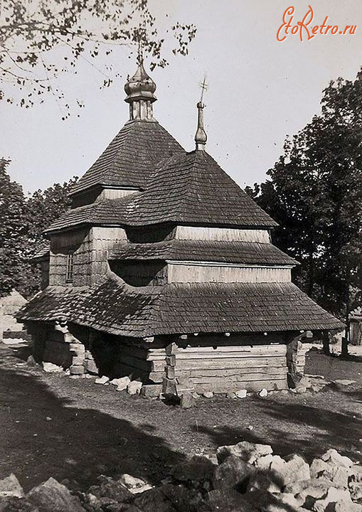 Тернопольская область - с.Зарубанці. (Тернопільського р-ну). Церква дерев