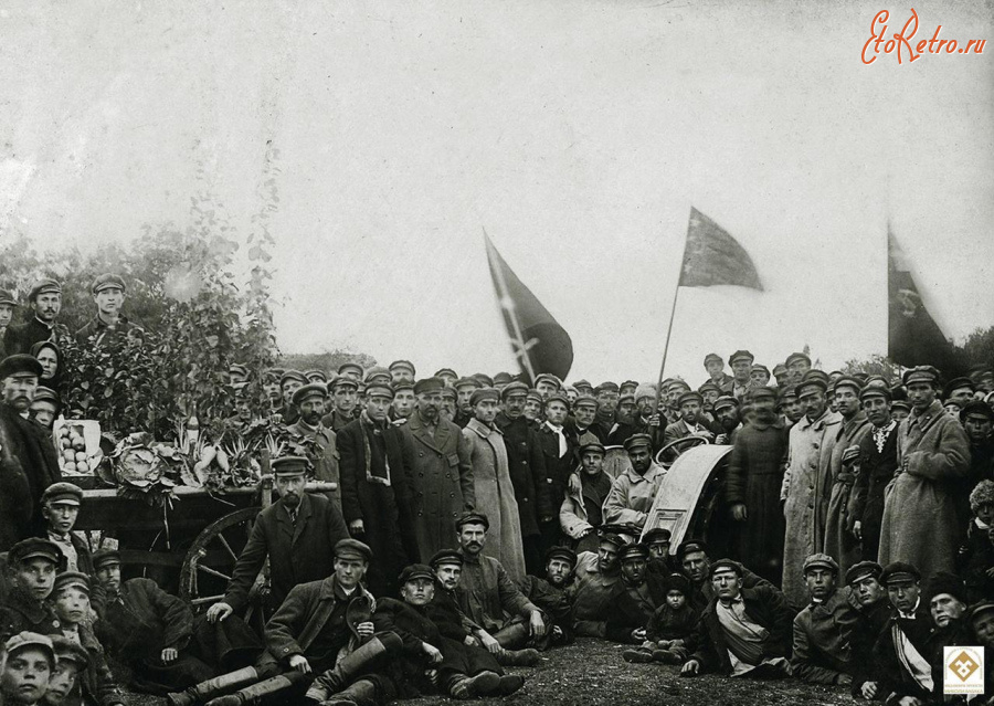 Черкасская область - с.Керелівка. Черкащина.  Мітинг, присвячений  II-ій районній сільськогосподарській виставці. Фото Г.П.Шевченко.