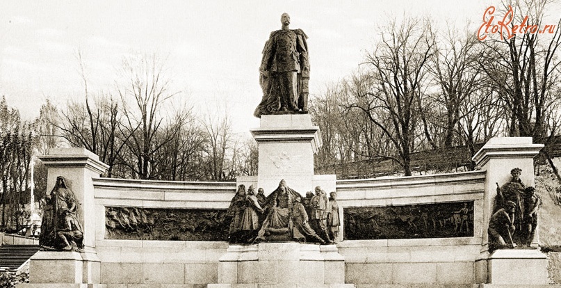 Киев - Памятник 