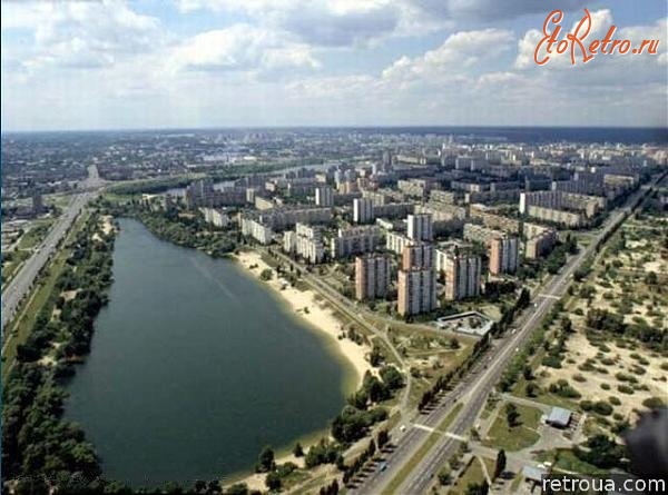 Киев - Київ. Вид на житловий масив Оболонь із висоти.