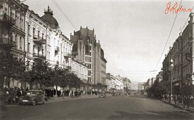 Киев - Довоєнний Київ.  Хрещатик з видом на ЦУМ.