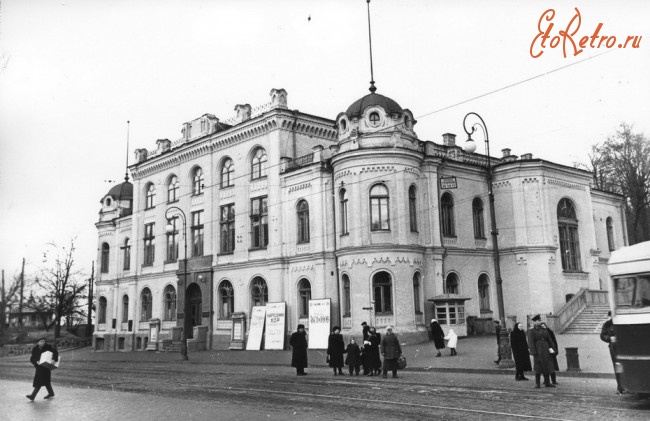 Киев - Киев.  Европейская площадь. Филармония.