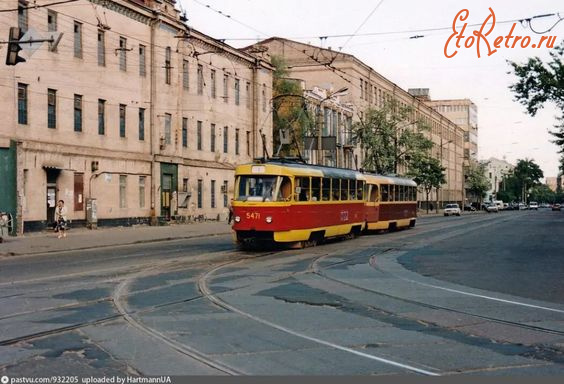 Киев - Киев.  Улица Жилянская.