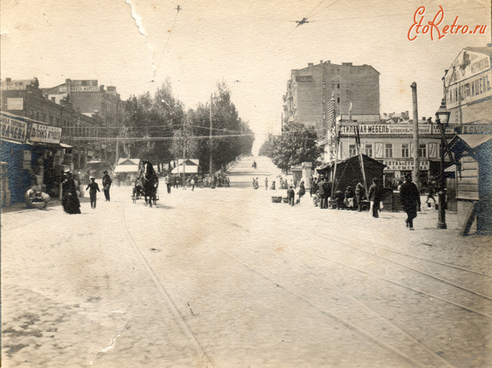 Киев - Старый  Киев.  Бессарабская площадь.