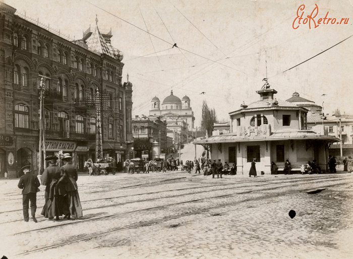 Киев - Старый  Киев.  Царская  площадь.