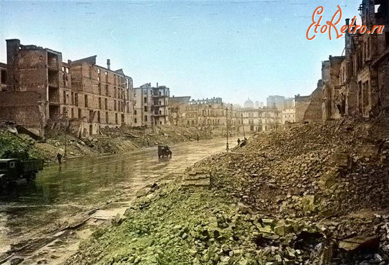 Киев - Київ.  Хрещатик  у листопаді 1943 року.