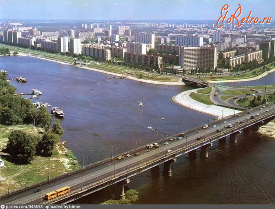 Киев - Киев.  Вид на Русановку и мост Патона.