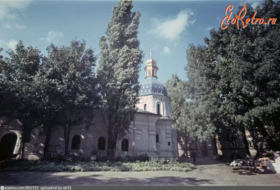 Киев - Киев.  Церковь св.Николая в Николаевском больничном монастьіре.