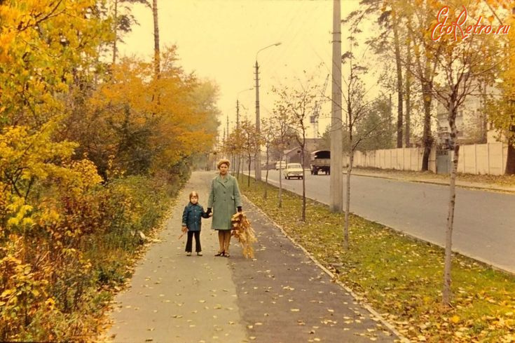 Киев - Київ. Святошино. Вул.Святошинська.