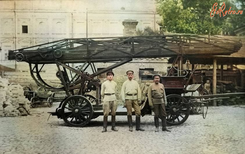 Киев - Київ.  Перші  висувні сходи Старо-Київської пожежної команди.