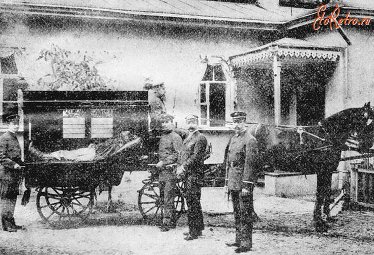 Киев - Киев бьіл третьим в мире городом, после Нью-Йорка и Лондона, в котором появилась скорая помощь.