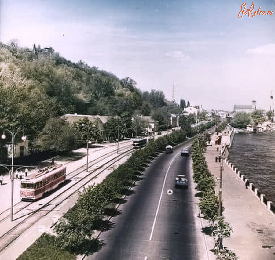 Киев - Київ.  Набережна Дніпра.