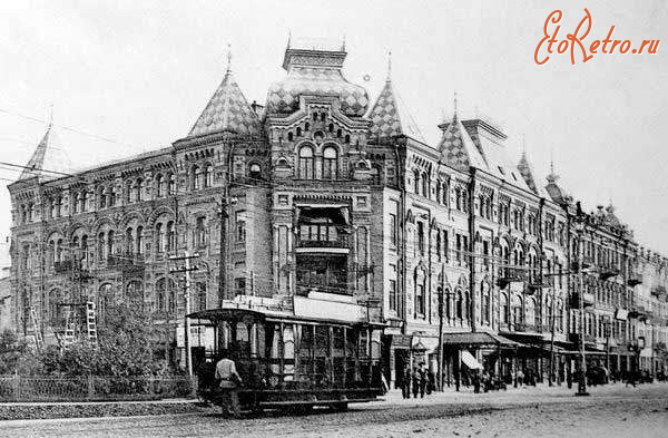 Киев - Киев.  Крещатик,  дом №1.