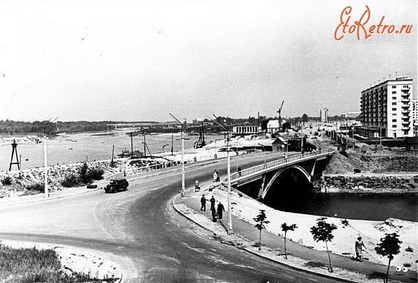 Киев - Київ.  Мости через Русановський канал.