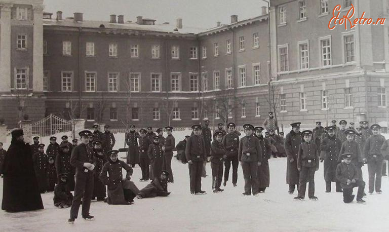 Киев - Киев.  1-я мужская гимназия.