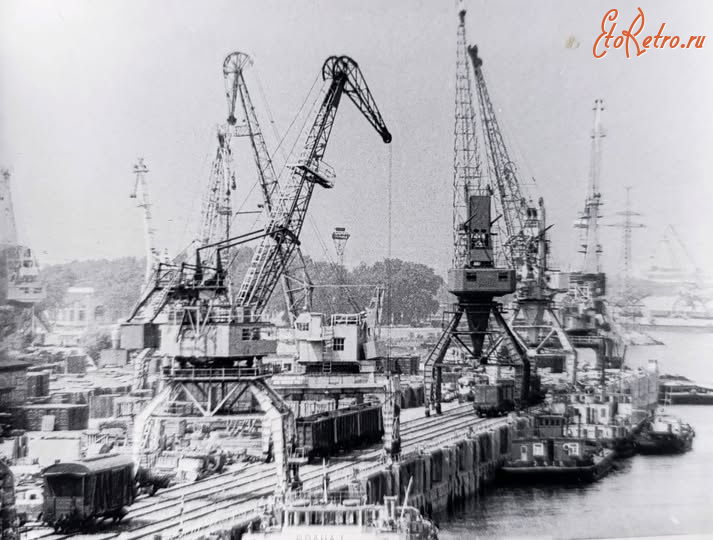 Киев - Київ. Річковий порт. Фото В.Маринченка.