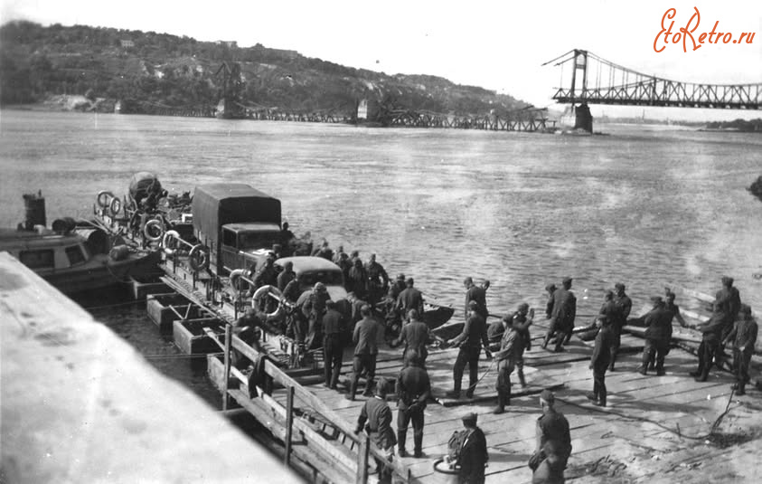 Киев - Київ. Паромна переправа.