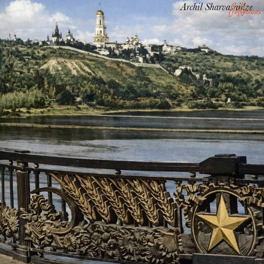 Киев - Київ.  Панорама  Лаври з мосту Патона.