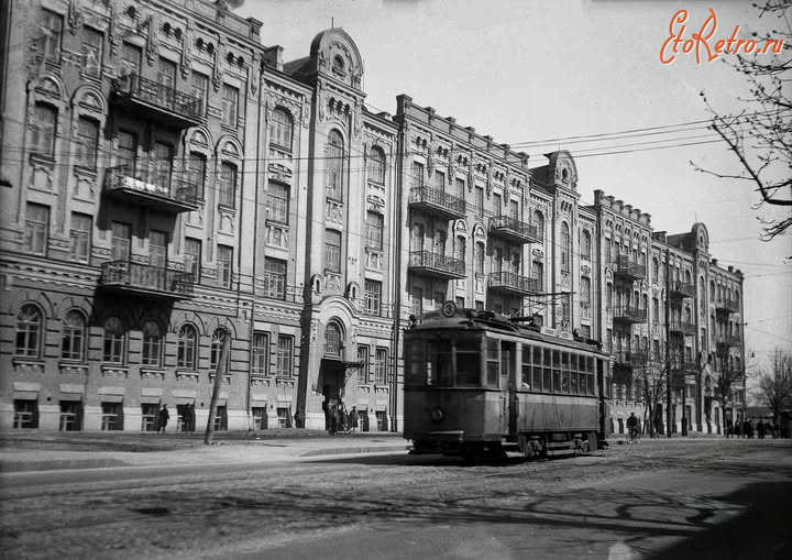 Киев - Київ. Житловий будинок робітників заводу 