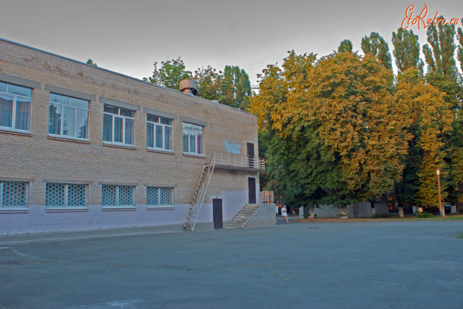 Киев - 2016 год (17.07.2016). Украина. Киев. Борщаговка. Лицей № 197. 17.07.2016. Ukraine. Kyiv. Borshchahivka. Lyceum № 197.