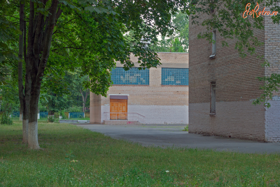 Киев - 2016 год (17.07.2016). Украина. Киев. Борщаговка. Лицей № 197. 17.07.2016. Ukraine. Kyiv. Borshchahivka. Lyceum № 197.