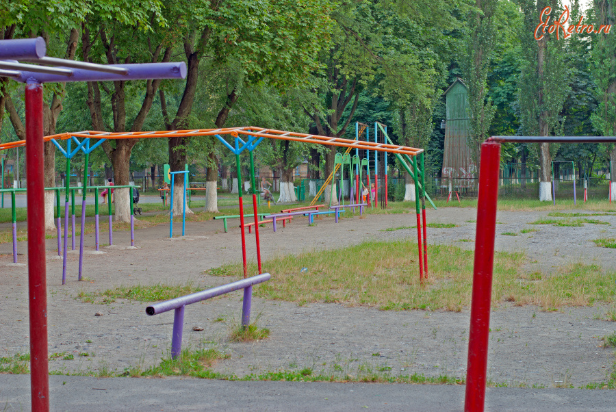 Киев - 2016 год (17.07.2016). Украина. Киев. Борщаговка. Лицей № 197. 17.07.2016. Ukraine. Kyiv. Borshchahivka. Lyceum № 197.