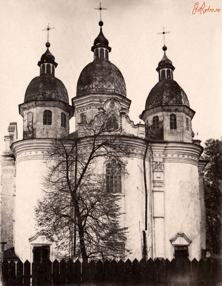 Киев - Київ.  Богоявленський собор на Контрактовій площі.