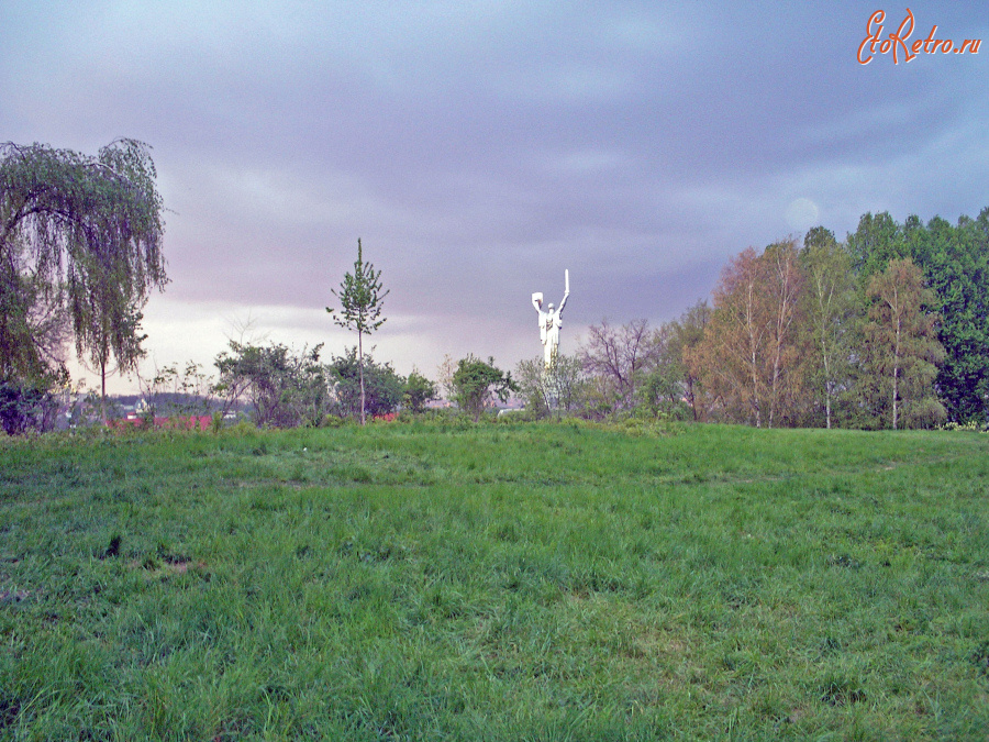 Киев - 2006 год (09.05.2006). Украина. Киев. Национальный ботанический сад имени Н. Н. Гришко НАН Украины. 09.05.2006. Ukraine. Kyiv. M. M. Hryshko National Botanical Garden.