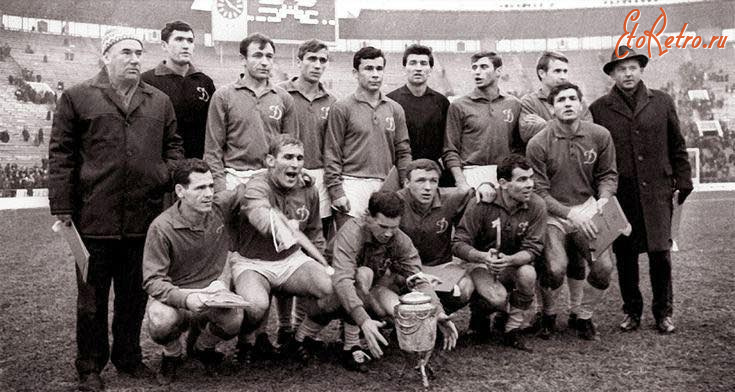 Киев - Київ. Легендарна команда Віктора Маслова 