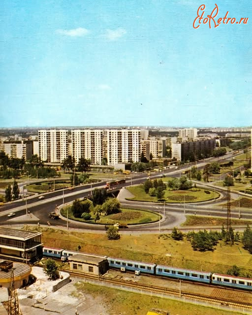 Киев - Київ.  Станція метро 