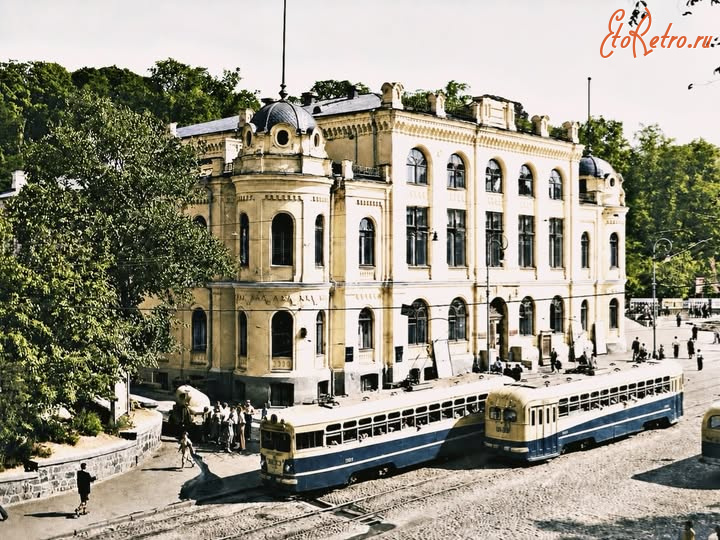 Киев - Будівля Київської філармонії.