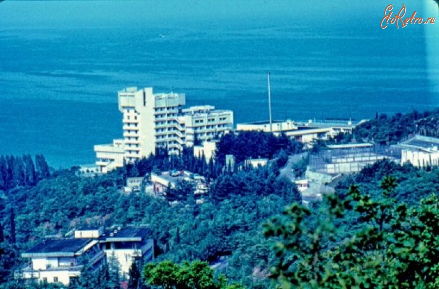 Алушта - Алушта.  Рабочий уголок, пансионат Дубна.  ~80-е года