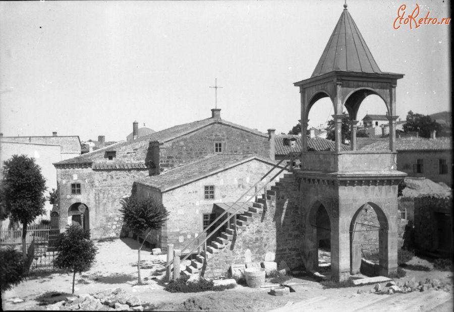 Феодосия - Феодосия Средневековая армянская церковь Сурб Саркис