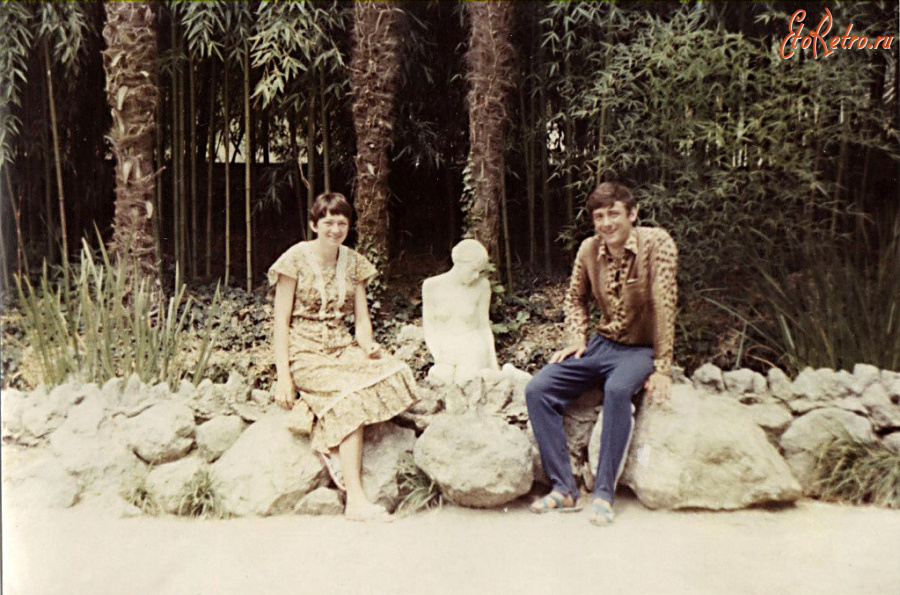 Ялта - У скульптуры 