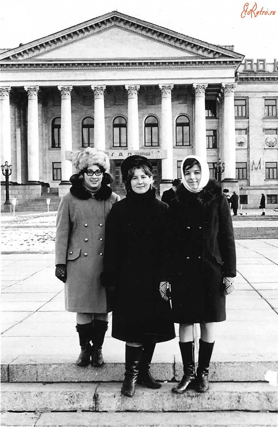 Краматорск - На площади Мира.