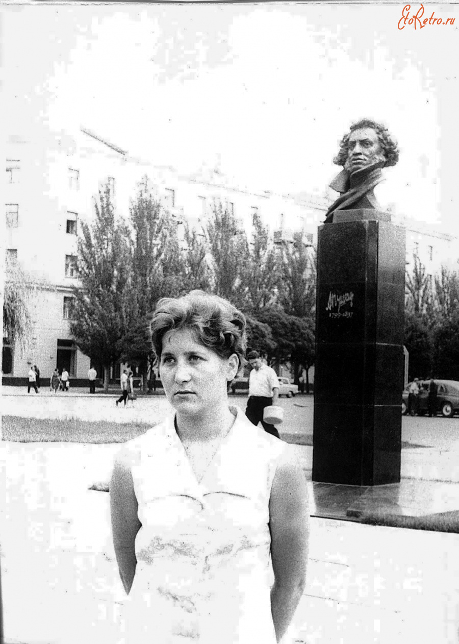 Донецк - На бульваре Пушкина.